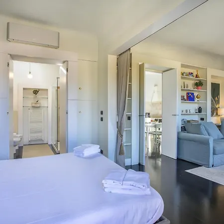 Virgilio - Sweet Dreams In Apartment