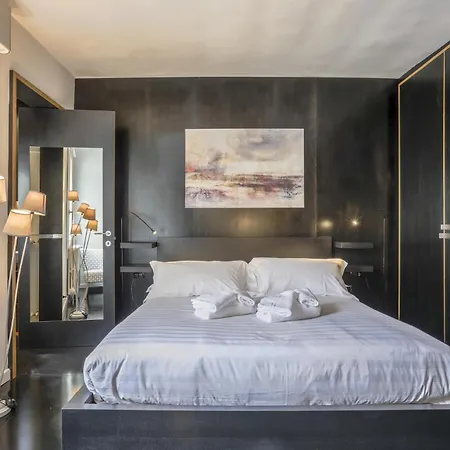 Virgilio - Sweet Dreams In Apartment